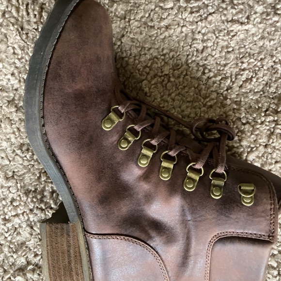 Lucky Brand Daxxter women’s boots - Picture 3 of 13
